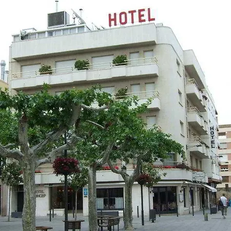 Chic! By Alegria Cambrils