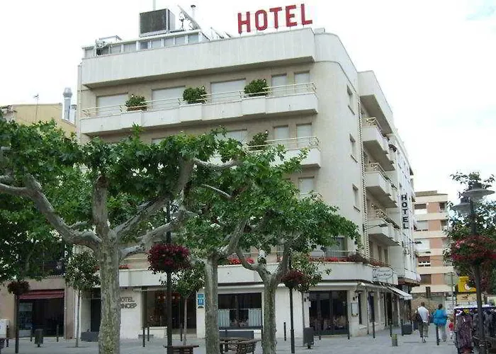 Chic! By Alegria Cambrils