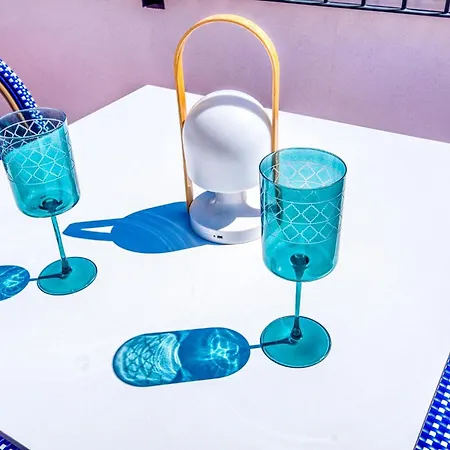 Chic! By Alegria *